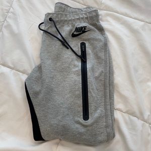 Nike joggers